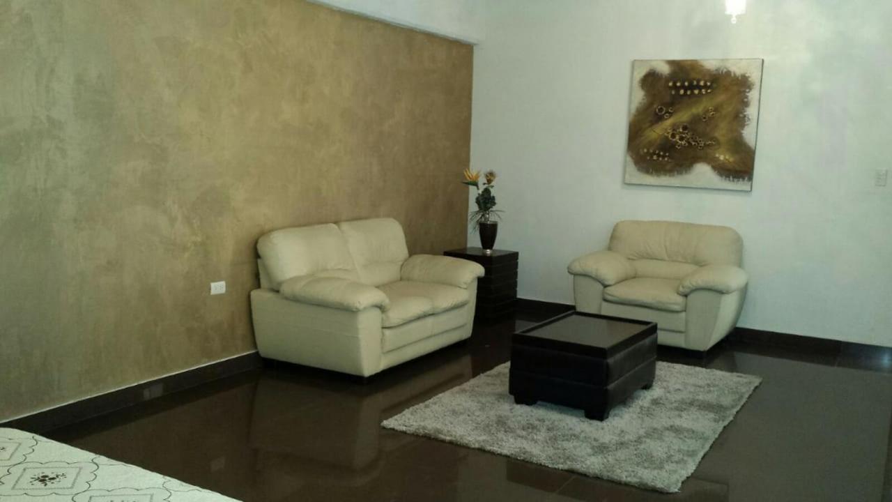 Premier Hotel Suites Ciudad Obregon Exterior photo